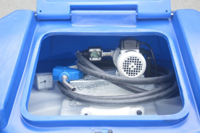 Carbery Plastics 1350 Litre Adblue Tank with puisi pump
