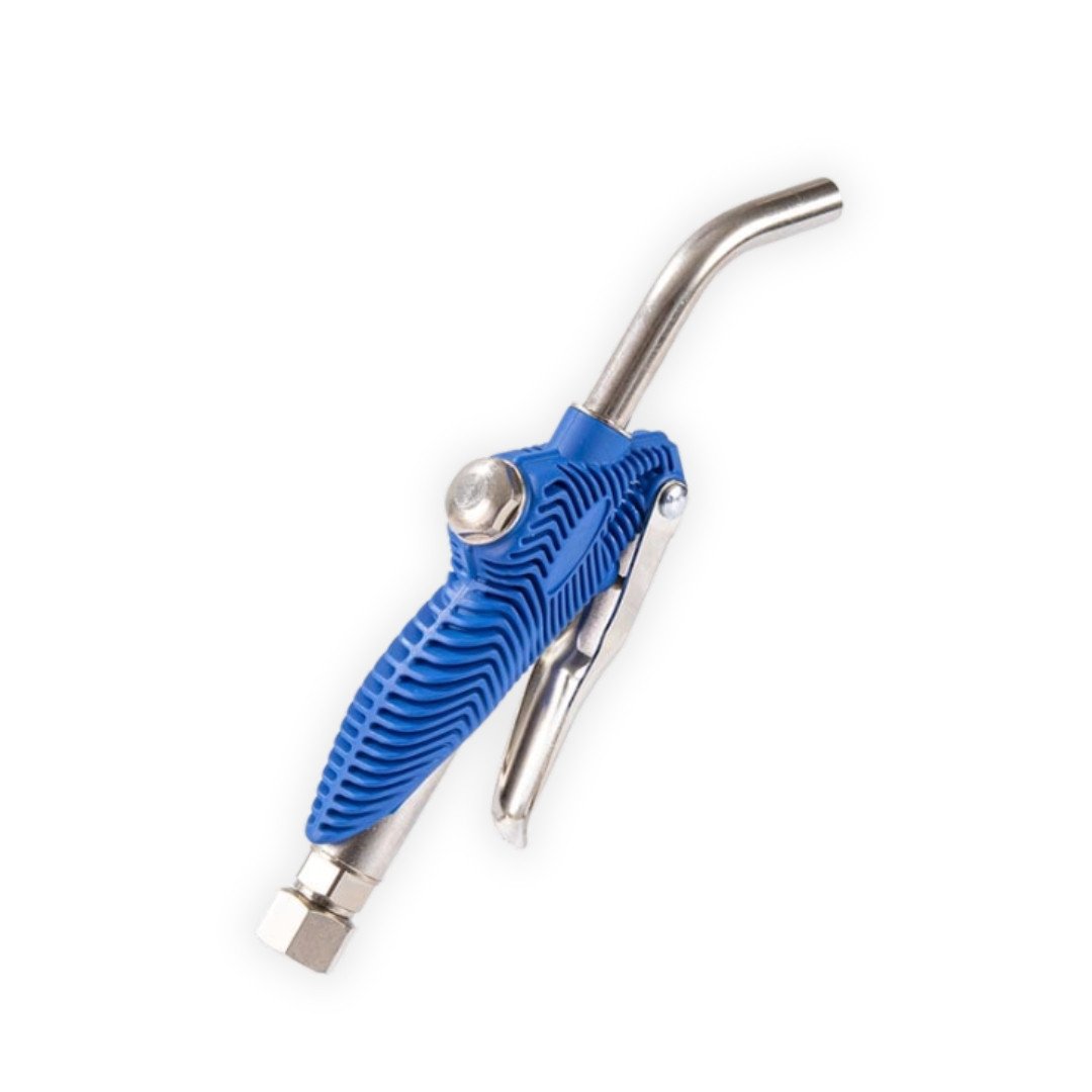 Water dispensing nozzle for forecourt